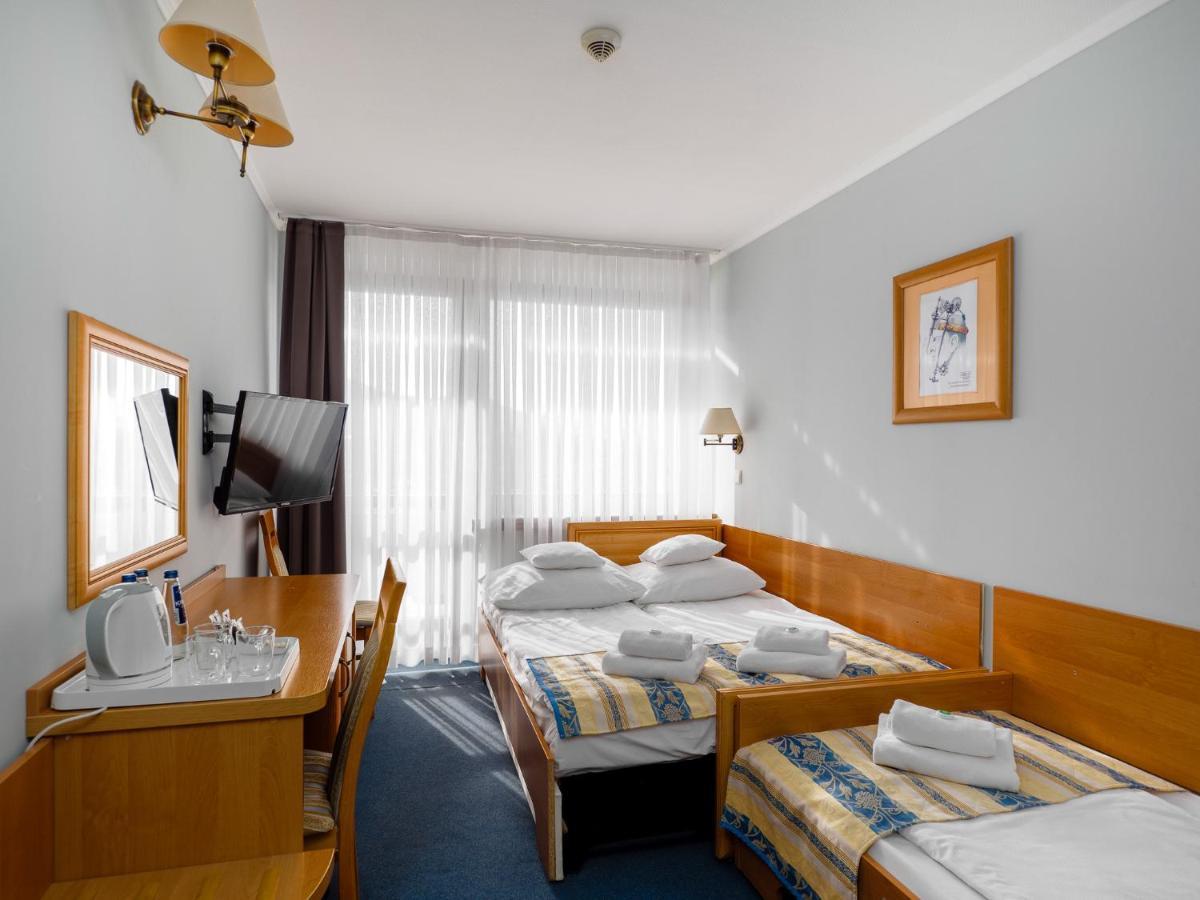 Double Room an extra bed view or balcony