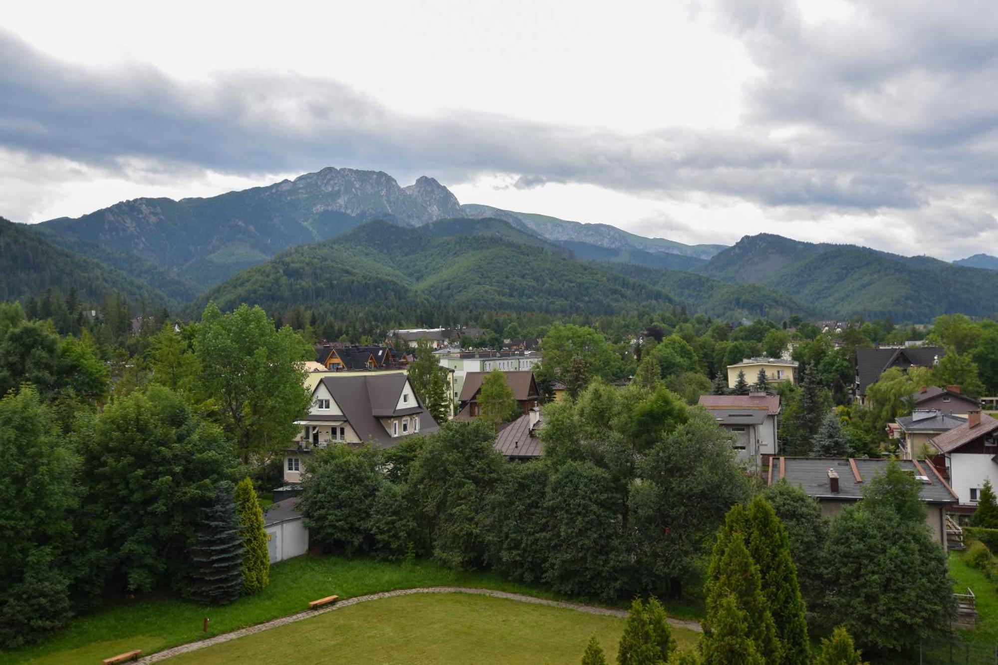 Double room economy view or balcony